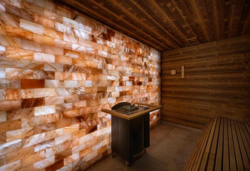 标准三人间, Resort Sobotín