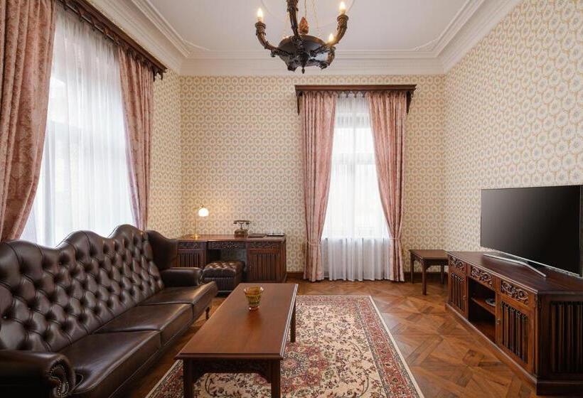 高级套房, Resort Sobotín