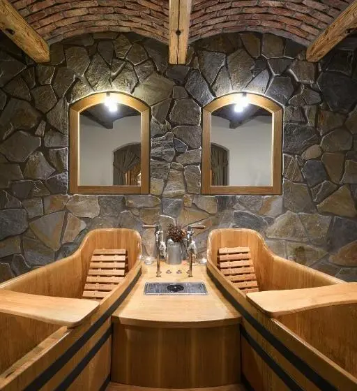 スーペリアースイート, Resort Sobotín