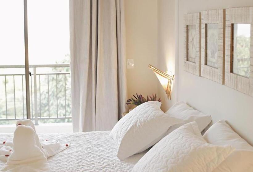 اتاق پریمیوم چهارنفره, Santuario Das Aguias