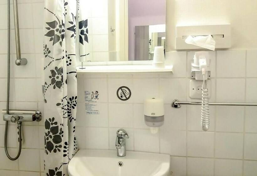 اتاق استاندارد یک نفره, Sollefteå