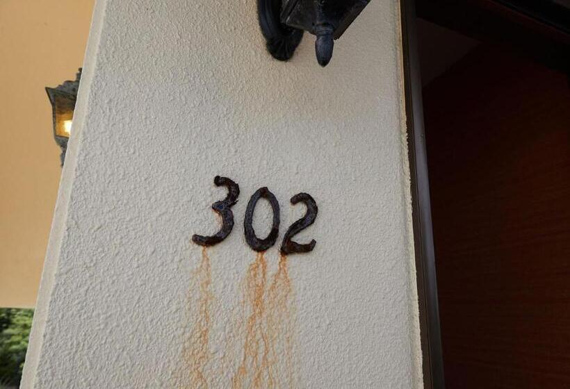 חדר דלוקס נוף לים, La Casa Panacea Okinawa Resort