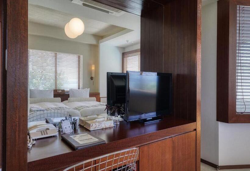 חדר דלוקס נוף לים, La Casa Panacea Okinawa Resort