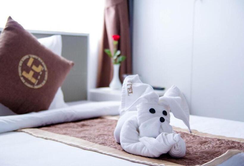 اتاق لوکس, Poetic Hue Hotel & Spa