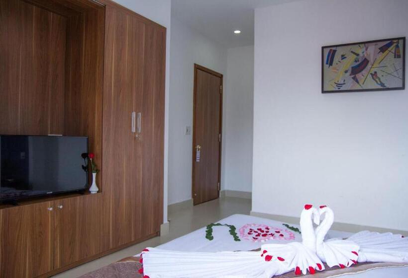 اتاق لوکس با بالکن, Poetic Hue Hotel & Spa