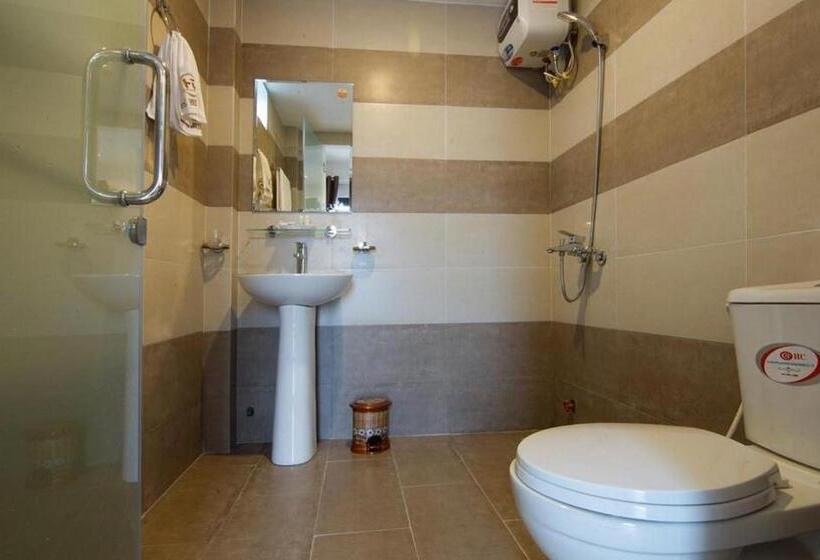 اتاق لوکس با بالکن, Poetic Hue Hotel & Spa