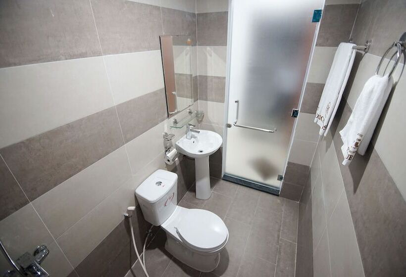 اتاق استاندارد سه نفره, Poetic Hue Hotel & Spa