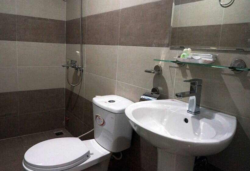 اتاق استاندارد سه نفره, Poetic Hue Hotel & Spa