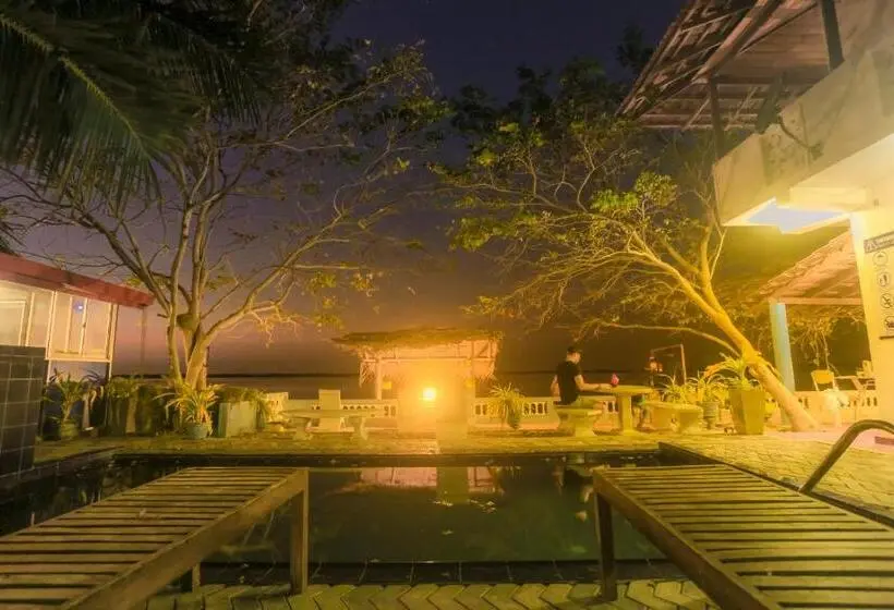 Triple Room Sea View, Dinuda Resort