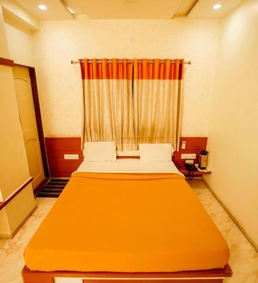 Quarto deluxe, Bhakti, Rajkot