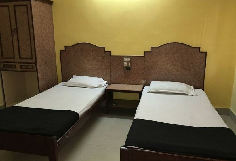 Номер Deluxe, Bhavani Lodge