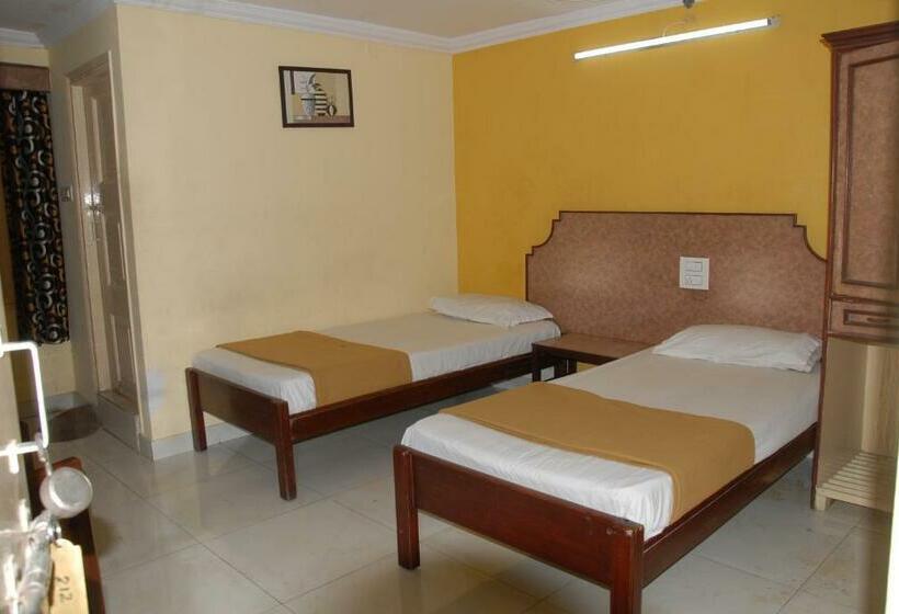 Номер Стандарт, Bhavani Lodge