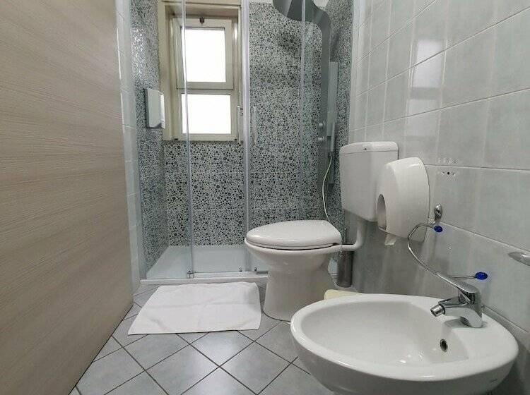 经济型三人房间, Casale Dei Greci