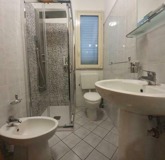 单人经济间, Casale Dei Greci