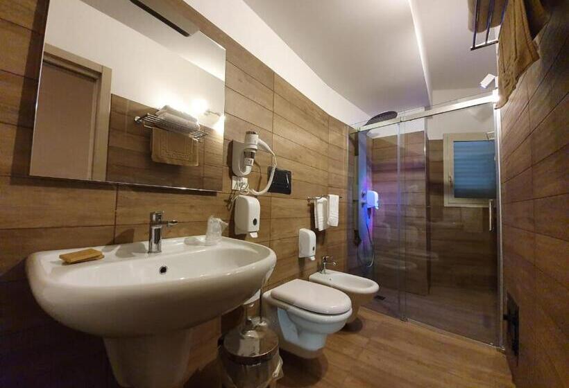 Люкс, Casale Dei Greci