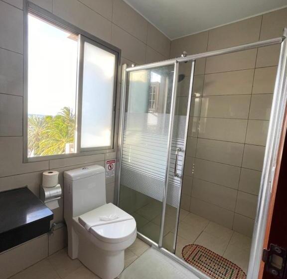 غرفة قياسية مطلّة علي البحر, Caye Caulker Beach