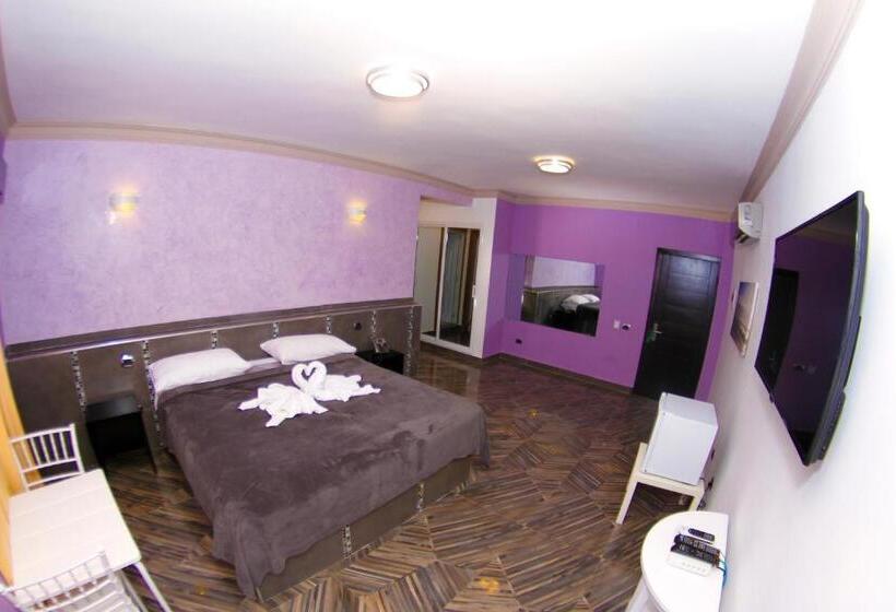 スタンダード４人部屋, Friohot Boca Chica