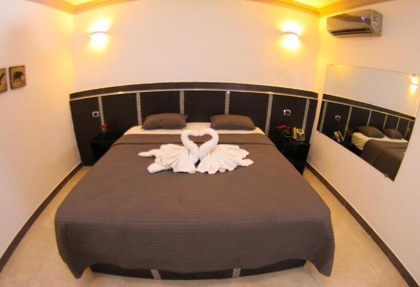 スタンダード４人部屋, Friohot Boca Chica