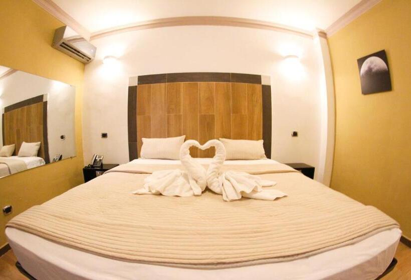 デラックスルーム, Friohot Boca Chica