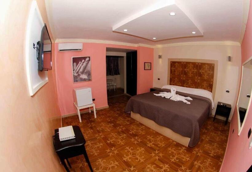 デラックスルーム, Friohot Boca Chica