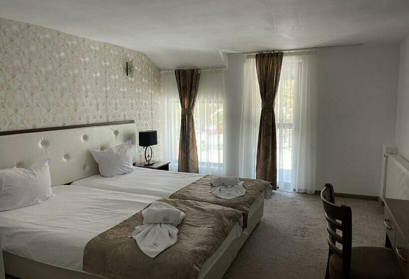 חדר סטנדרט עם מרפסת, Merdjan