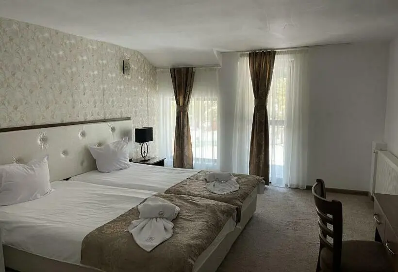 Habitació Estàndard amb Balconada, Merdjan