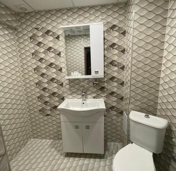 חדר סטנדרט לשלושה עם מרפסת, Merdjan