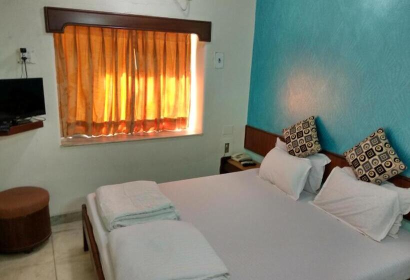 غرفة قياسية, Mogul Palace Near Masjid Bunder Mumbai