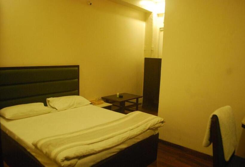 豪华房间, New Sunder