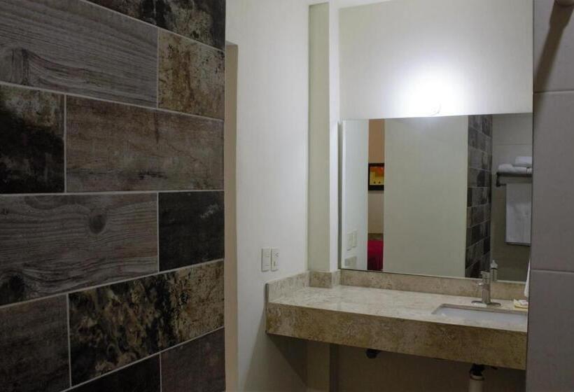 スタンダードトリプルルーム, Nonni