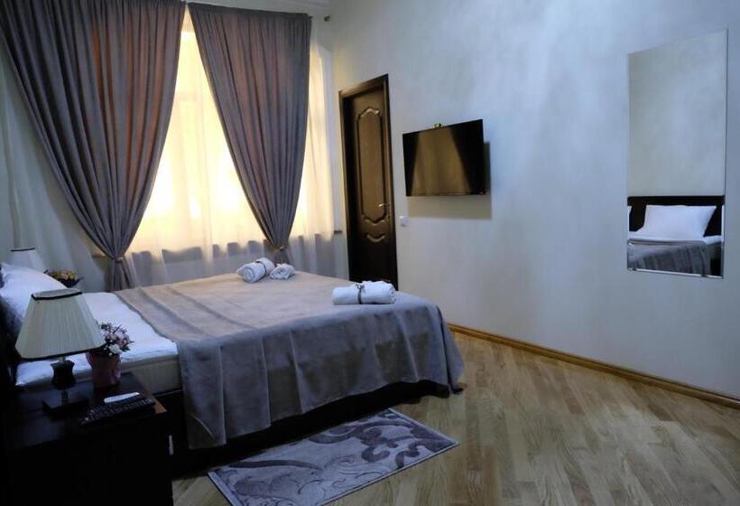 اتاق استاندارد با چشم‌انداز باغ, S&l Boutique