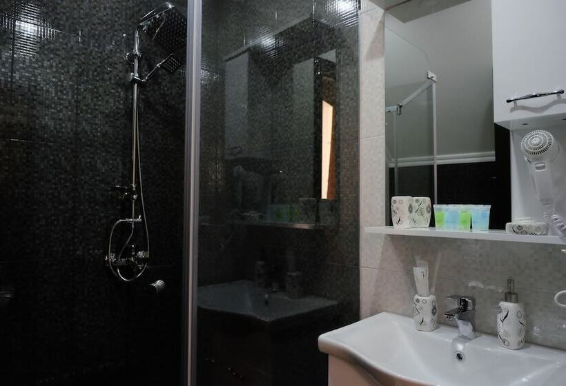 اتاق کلاسیک چهارنفره, S&l Boutique