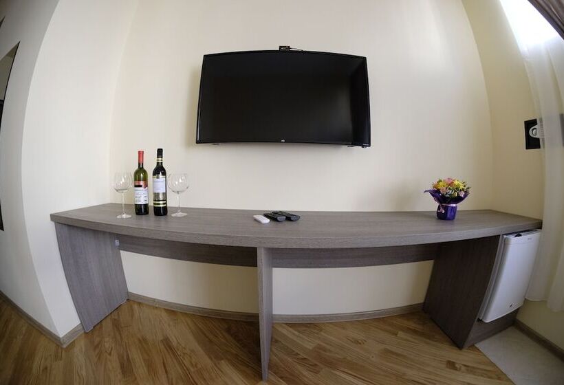 اتاق استاندارد, S&l Boutique