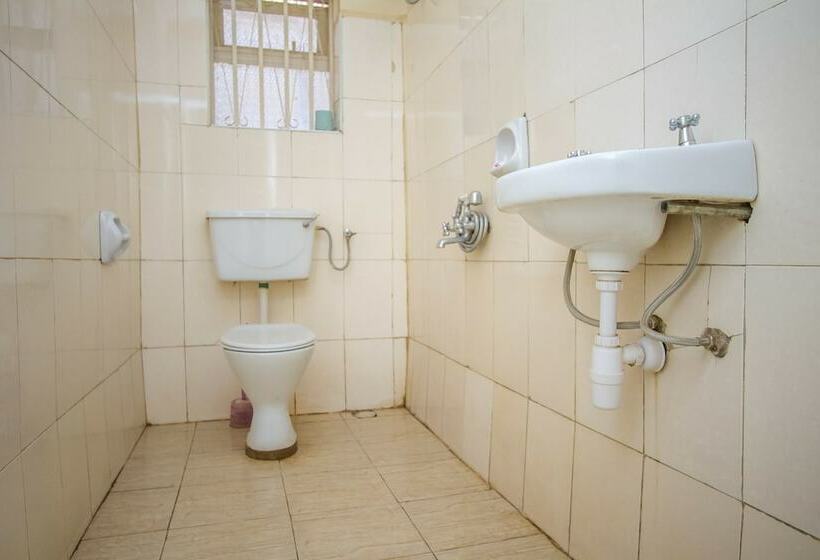 اتاق استاندارد, Kings Hotel Kabale