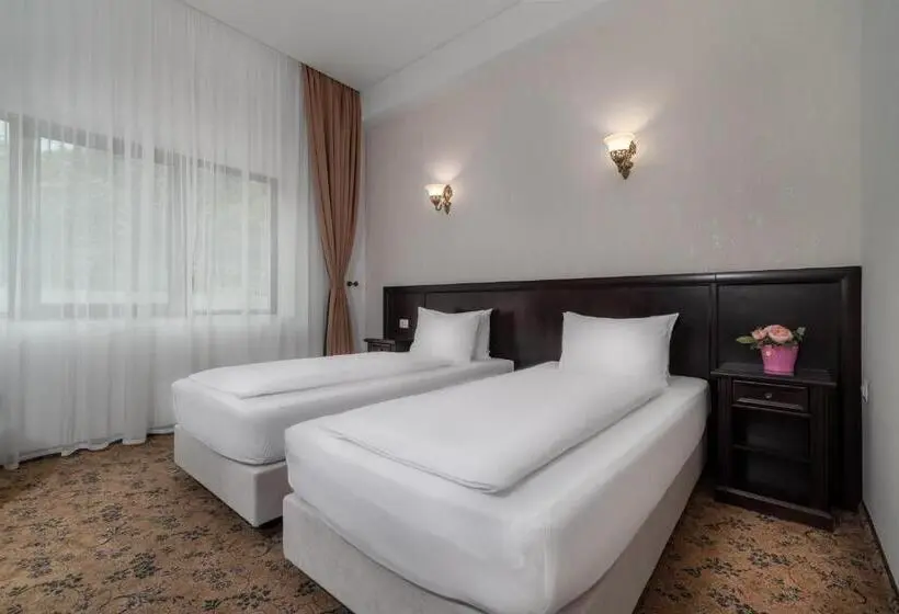 Deluxe-huone, Rediu Hotel & Restaurant