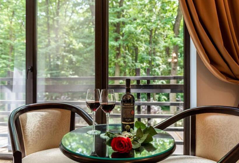 Люкс, Rediu Hotel & Restaurant