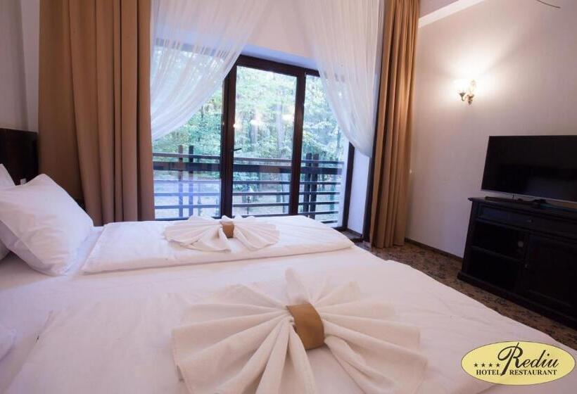 Люкс, Rediu Hotel & Restaurant