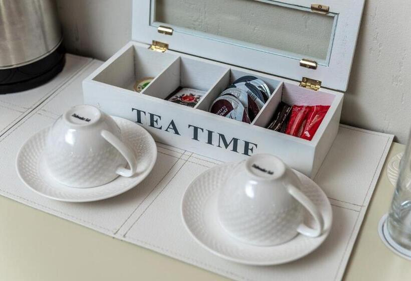 Апартаменты 1 Спальня, Rediu Hotel & Restaurant