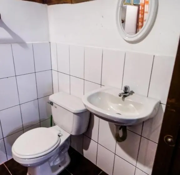 ویلای 1 خوابه با چشم‌انداز باغ, Montañita Cabañas