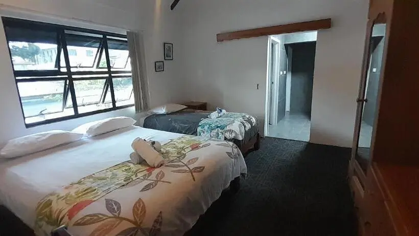 اتاق لوکس, Island Accommodation Suva Premier Hospitality