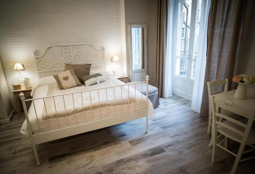 سوئیت با وان آب گرم, Romantica Salerno