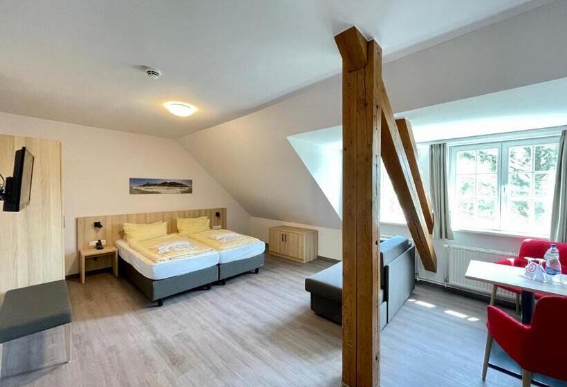 جناح, Ferienhotel Alter Bahnhof Garni