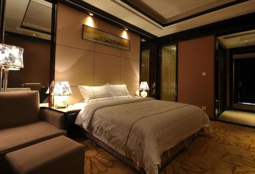 غرفة ديلوكس, Jin-tai Holiday