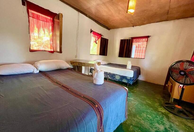 اتاق استاندارد با سرویس بهداشتی مشترک, Mon Ami