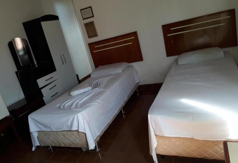 デラックストリプルルーム, Plaza Hotel Marabá