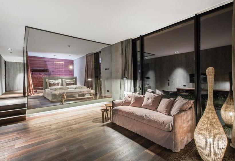 جناح ديلوكس مع إطلالات, Senses Violett Suites   Adults Only