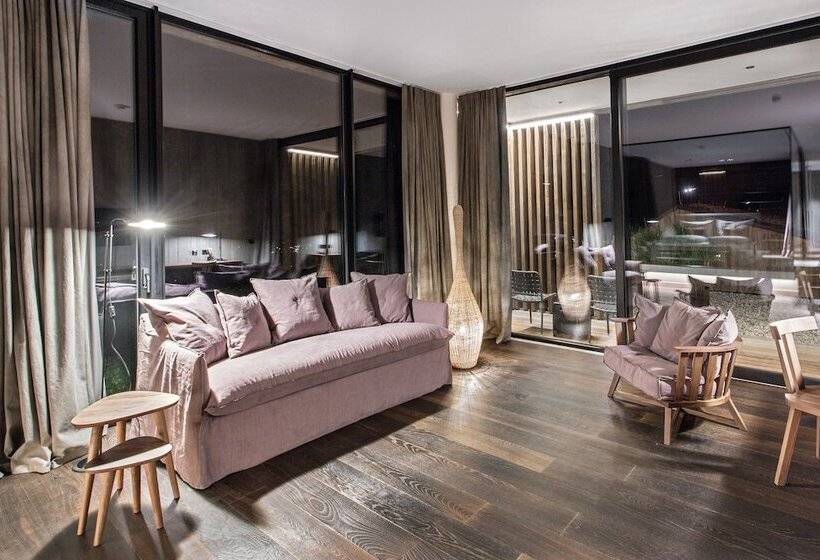 جناح ديلوكس مع إطلالات, Senses Violett Suites   Adults Only