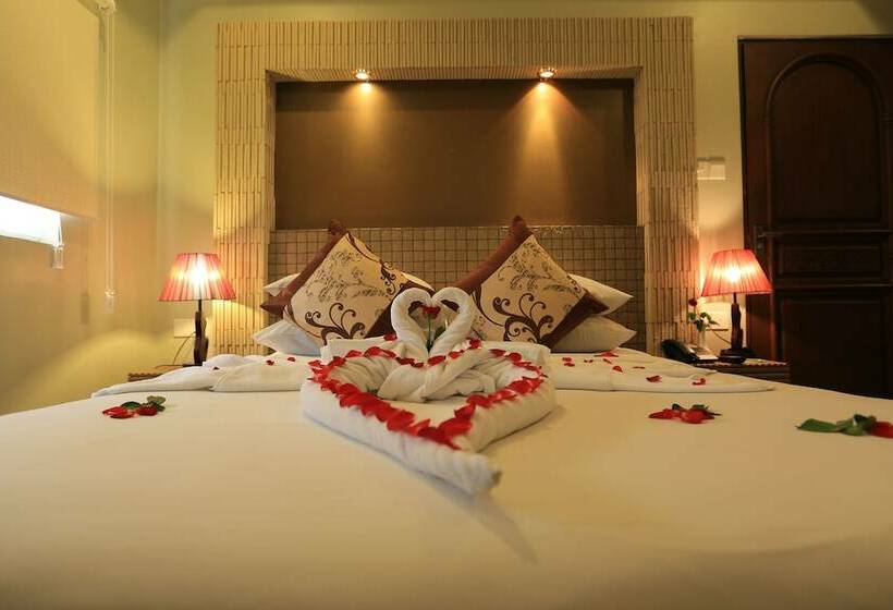 اتاق لوکس, Shwe Gone Daing