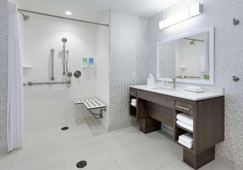 اتاق لوکس, Shwe Gone Daing