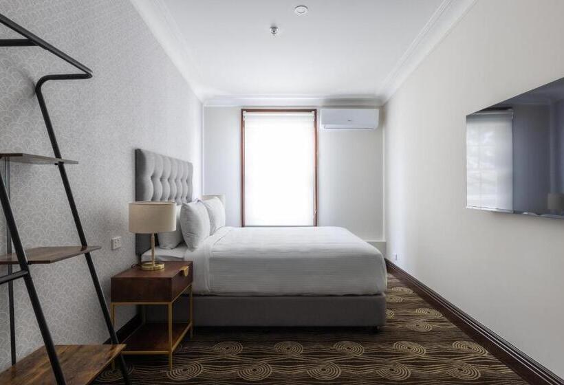 Quarto Estandar, Southern Cross